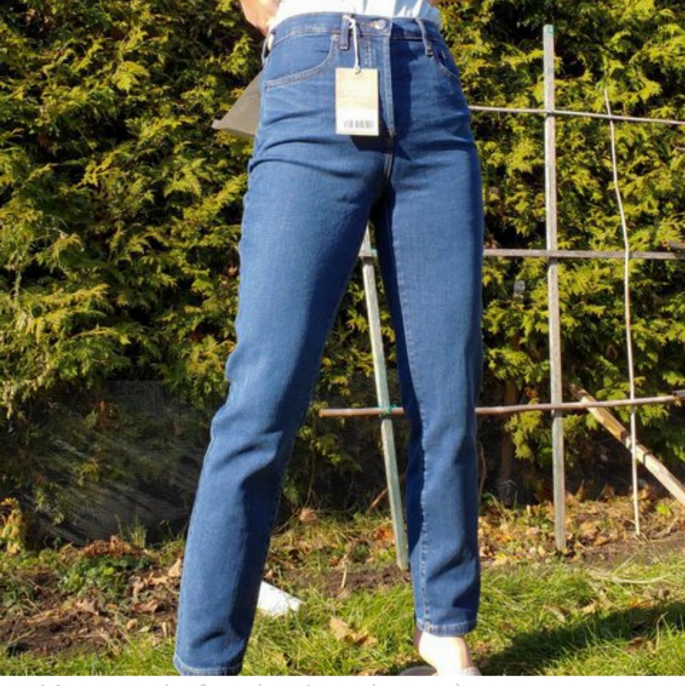 EVERLANE Straight Leg Jeans